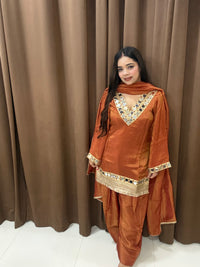 Zora Farshi salwar suit