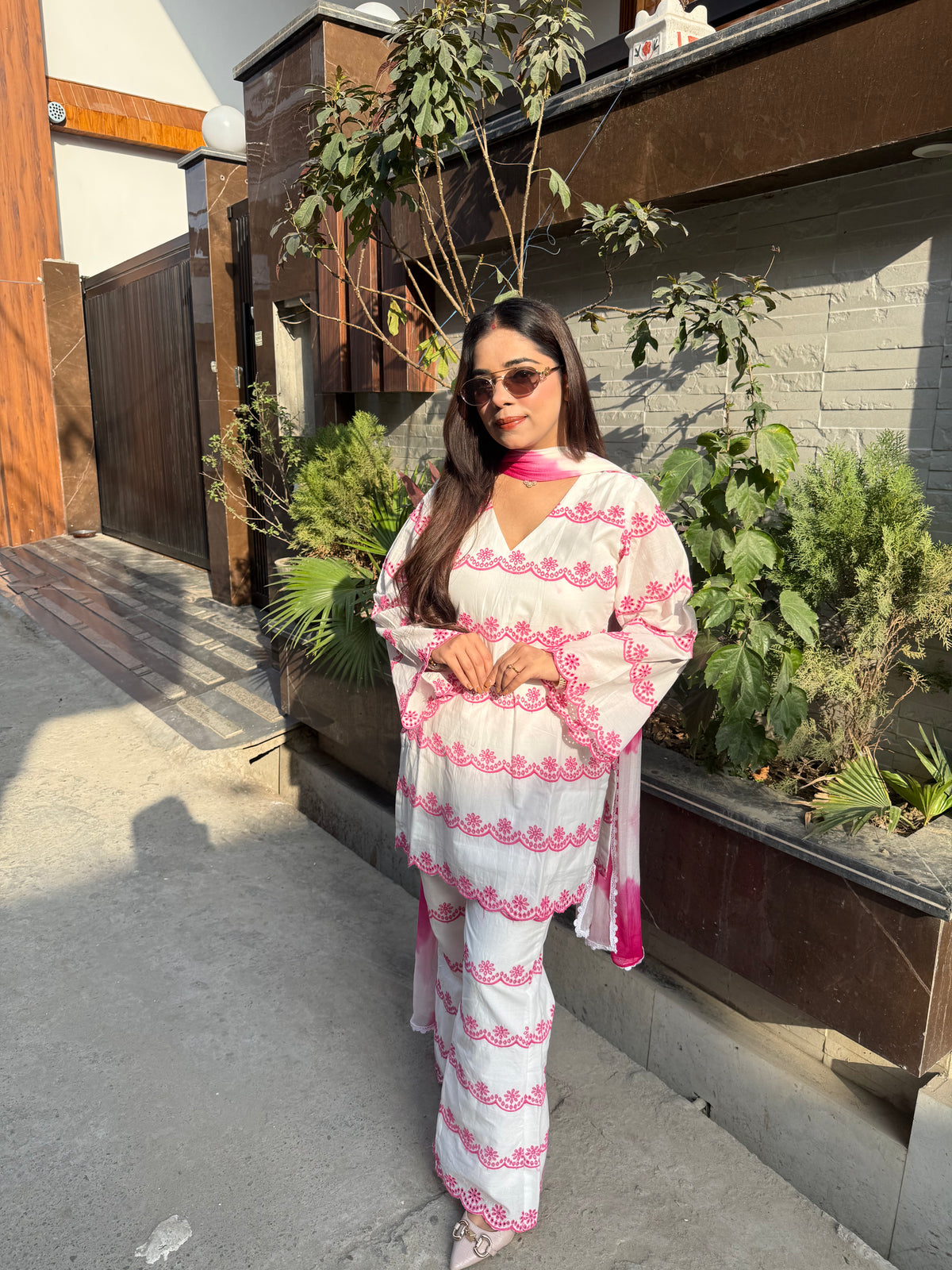 Tiara embroidery cotton suit