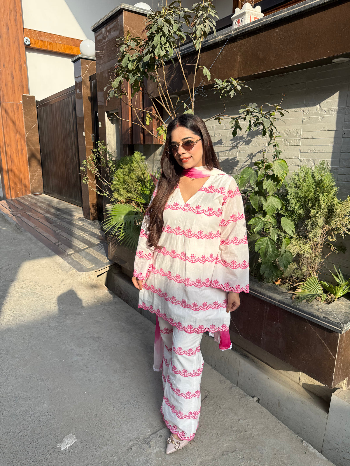 Tiara embroidery cotton suit