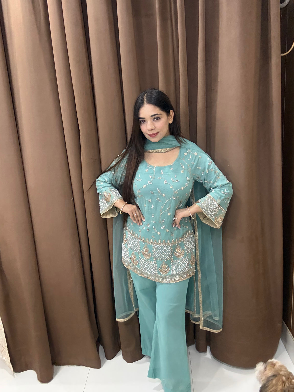 Serene hand work suit