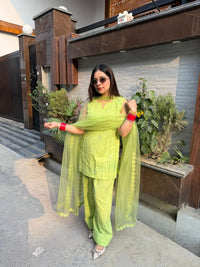 Floral Daisy cotton kurta suit | Green