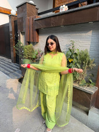 Floral Daisy cotton kurta suit | Green